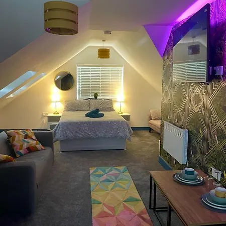 Vibrant & Modern In Apartman Birmingham